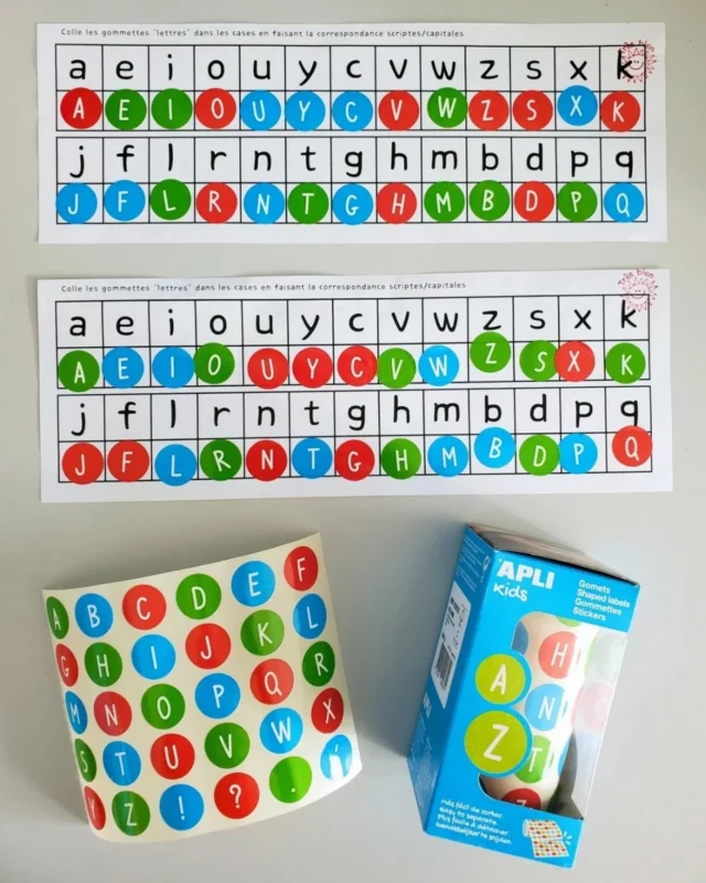 Hier, mes élèves ont travaillé la correspondance entre lettres capitales et lettres scriptes avec des gommettes "lettres" (en s'aidant si besoin d'une réglette alphabet).

Une activité simple et motivante pour renforcer la reconnaissance des lettres ! Les gommettes Apli Kids  ont encore fait leur effet 🤩 ! (effet waou non sponsorisé, acheté avec le budget de la classe 🤣😜)

👉 Si mon tableau vous tente, rendez-vous sur le blog

@aplikidsfrance #aplikids #correspondancedeslettres #mobiliserlelangageecrit